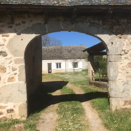 Сasa de vacaciones A La Prade Haute